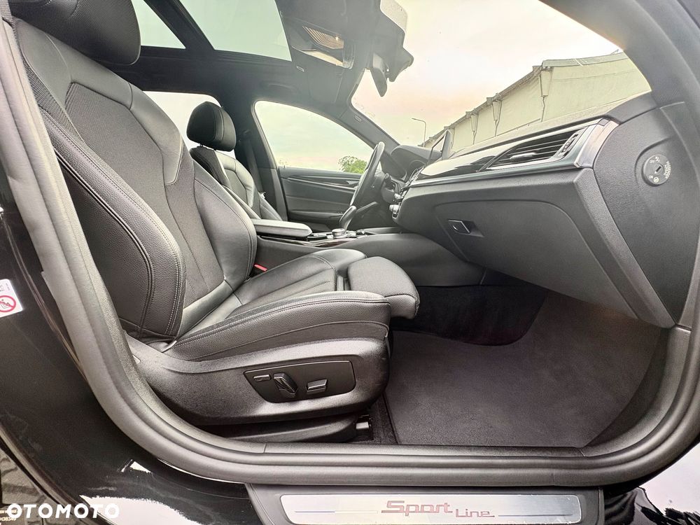 BMW Seria 5 520d xDrive Luxury Line sport - 17