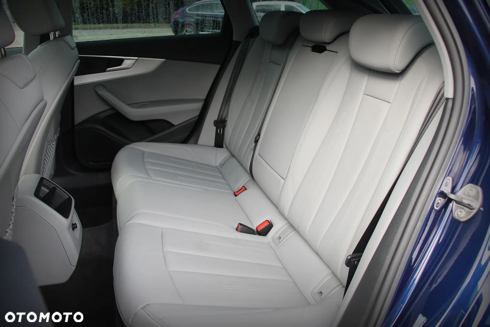 Audi A4 Avant 40 TDI quattro S tronic advanced - 13