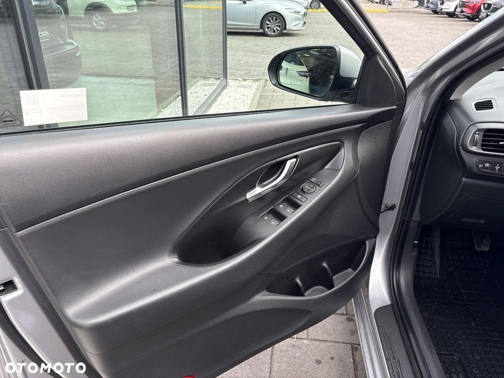 Hyundai i30 1.5 DPI Modern - 10