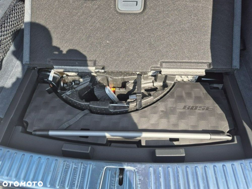 Porsche Cayenne - 24