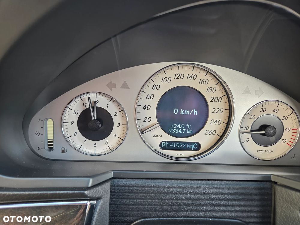 Mercedes-Benz Klasa E 500 T Avantgarde - 14