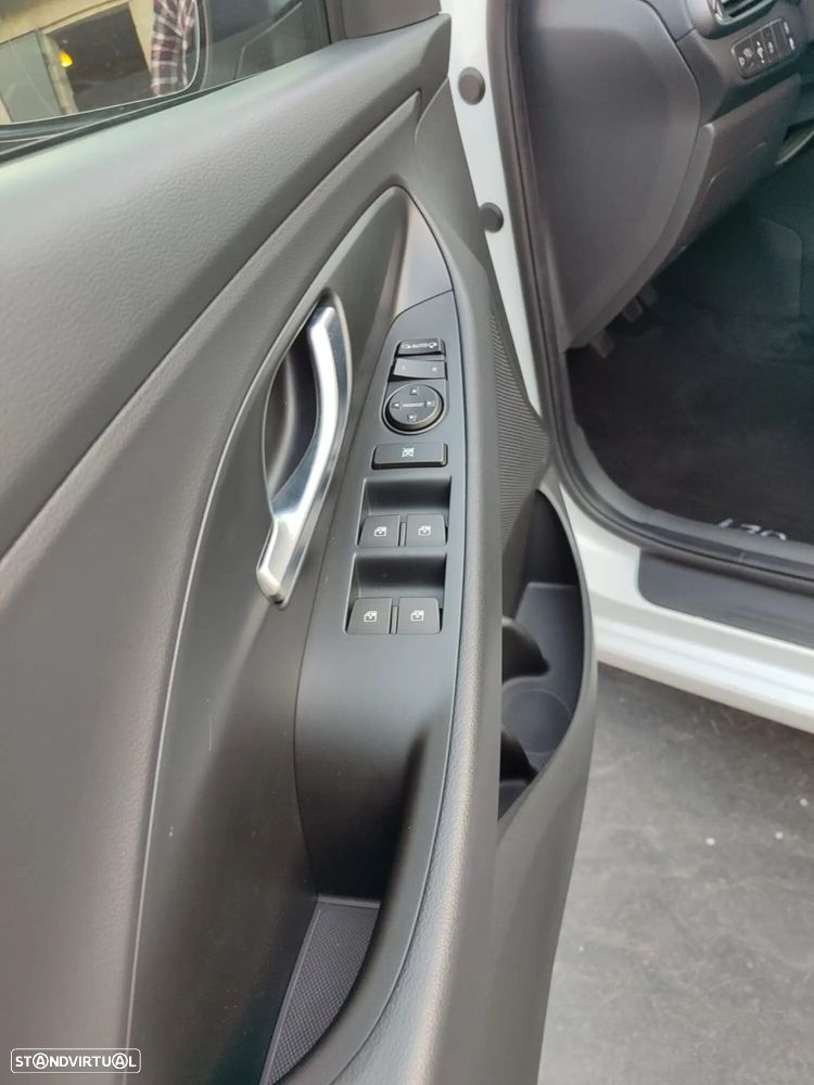 Hyundai i30 1.0 T-GDI Style Plus - 8