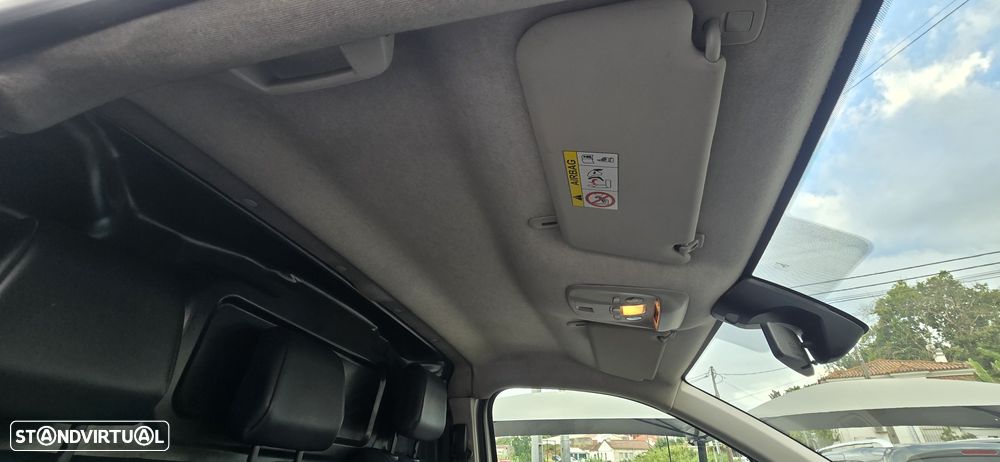 Opel Vivaro - 21