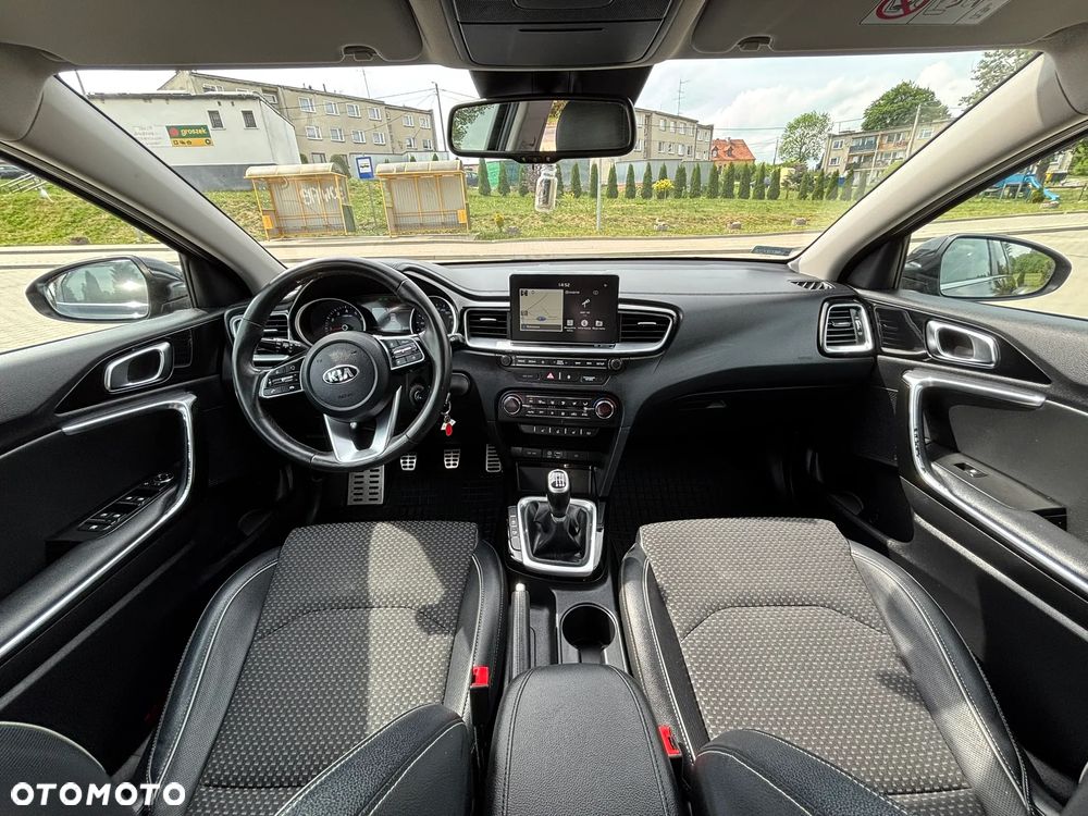 Kia Ceed 1.4 T-GDI L Business Line - 34