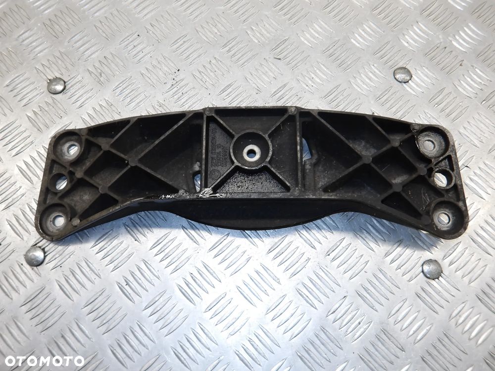 BMW E60 LIFT 07-10 ŁAPA WSPORNIK SKRZYNI BIEGÓW 6769634-01 - 2