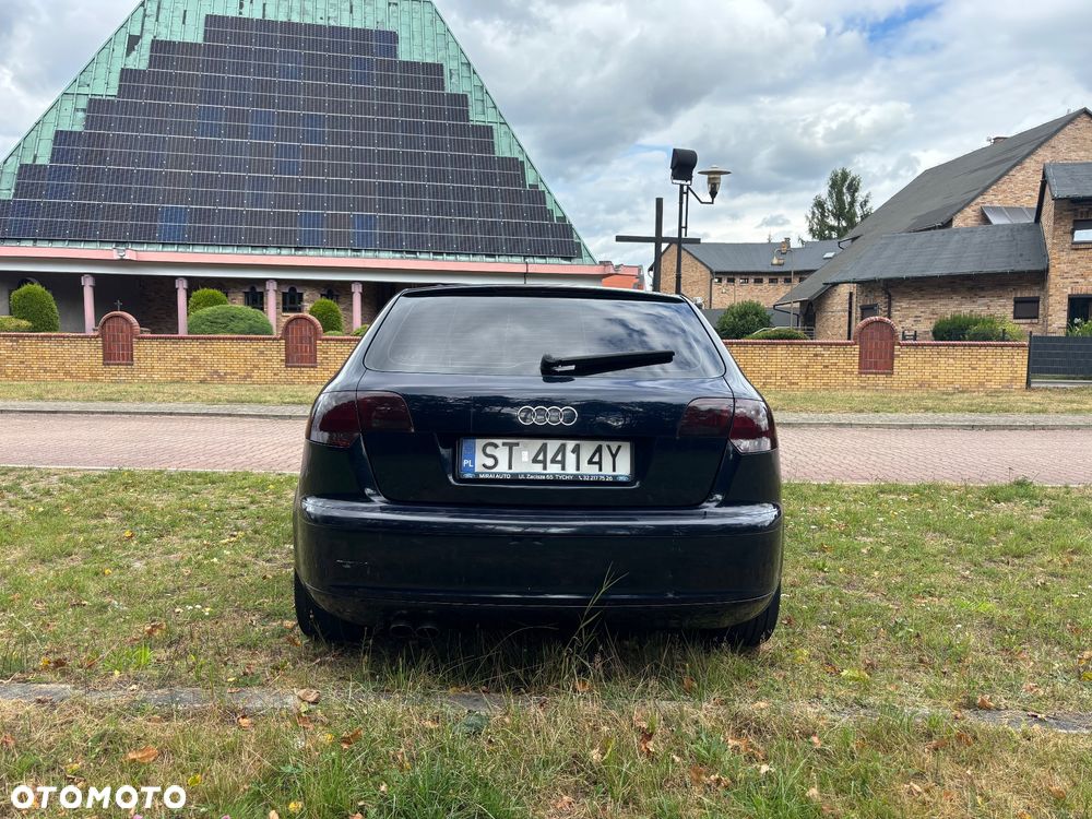 Audi A3 Sportback 2.0 TDI Ambition - 11