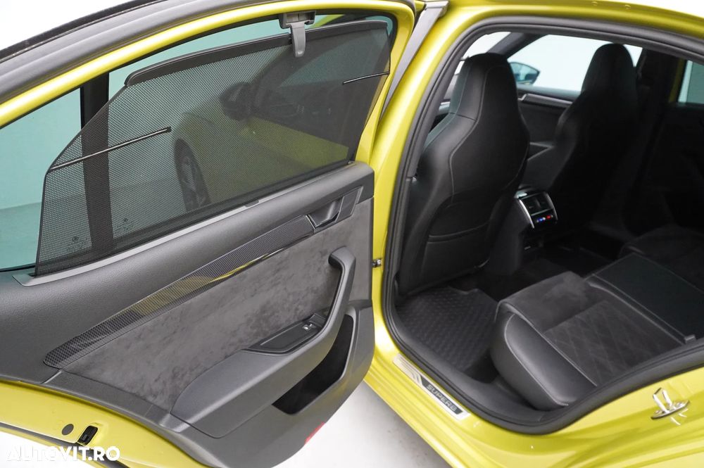 Skoda Superb 2.0 TSI 4X4 DSG Sportline - 11
