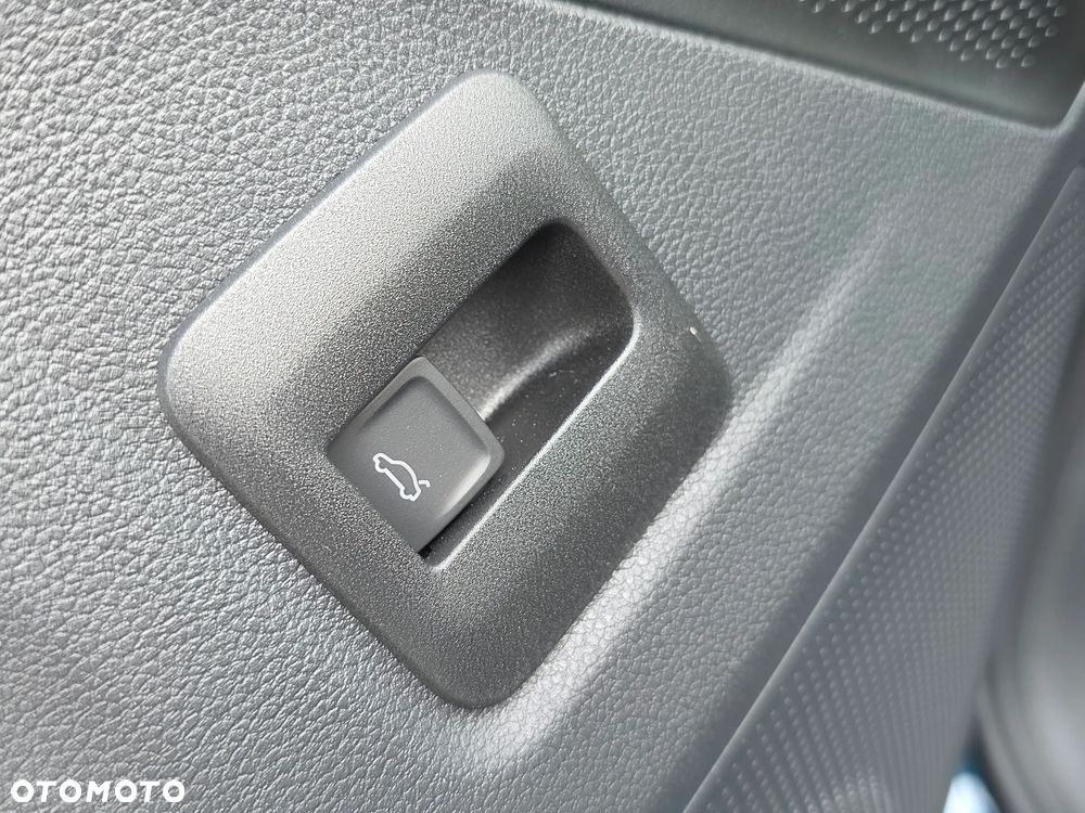 Volkswagen Passat - 21