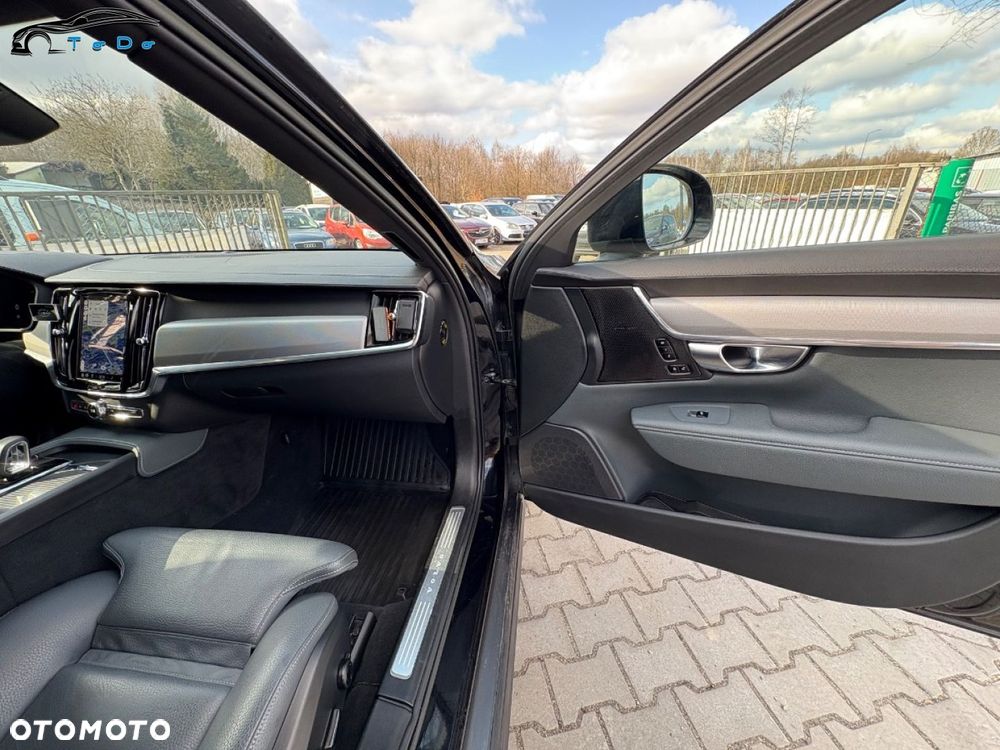 Volvo V90 Cross Country B5 D AWD Core - 26