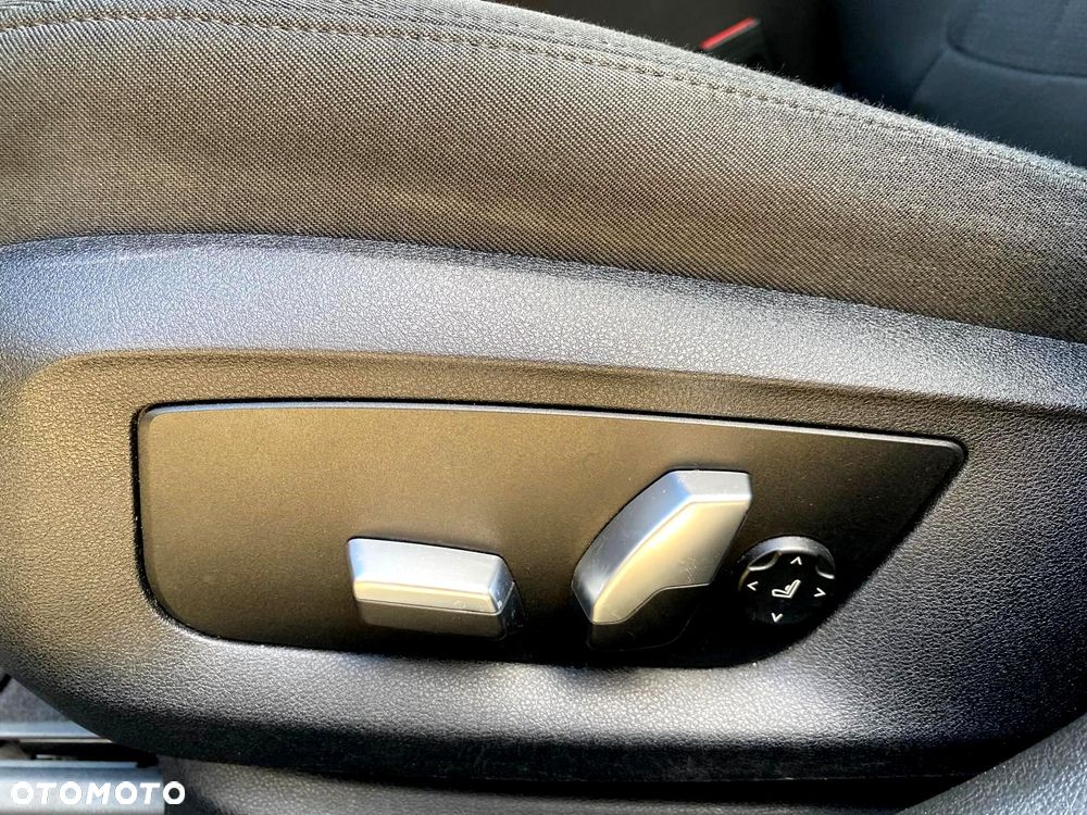BMW Seria 5 540i GPF Sport - 21