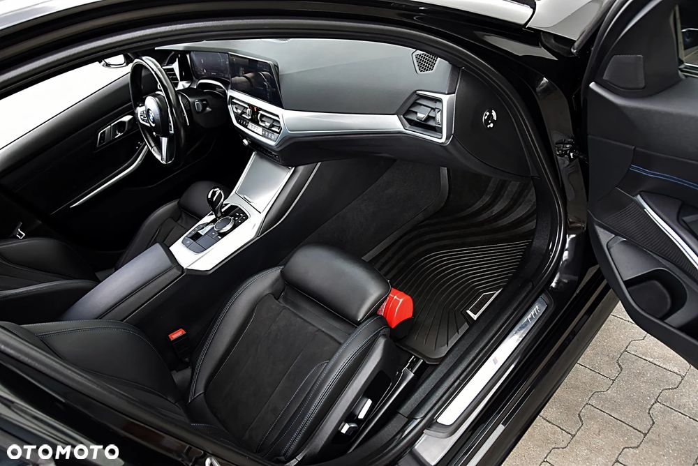 BMW Seria 3 330i xDrive - 20