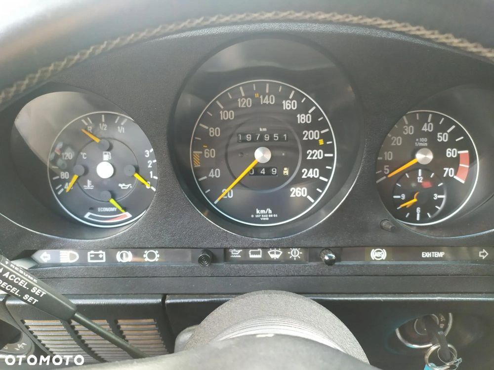 Mercedes-Benz SL 500 - 12