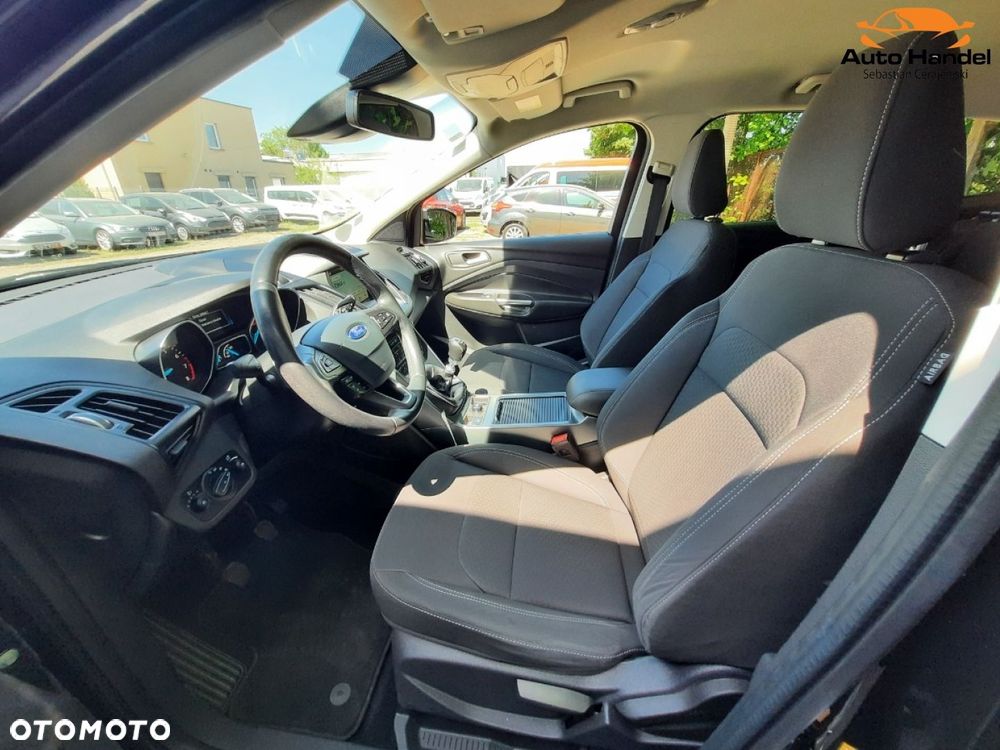 Ford Kuga 1.5 EcoBoost 2x4 Titanium - 41