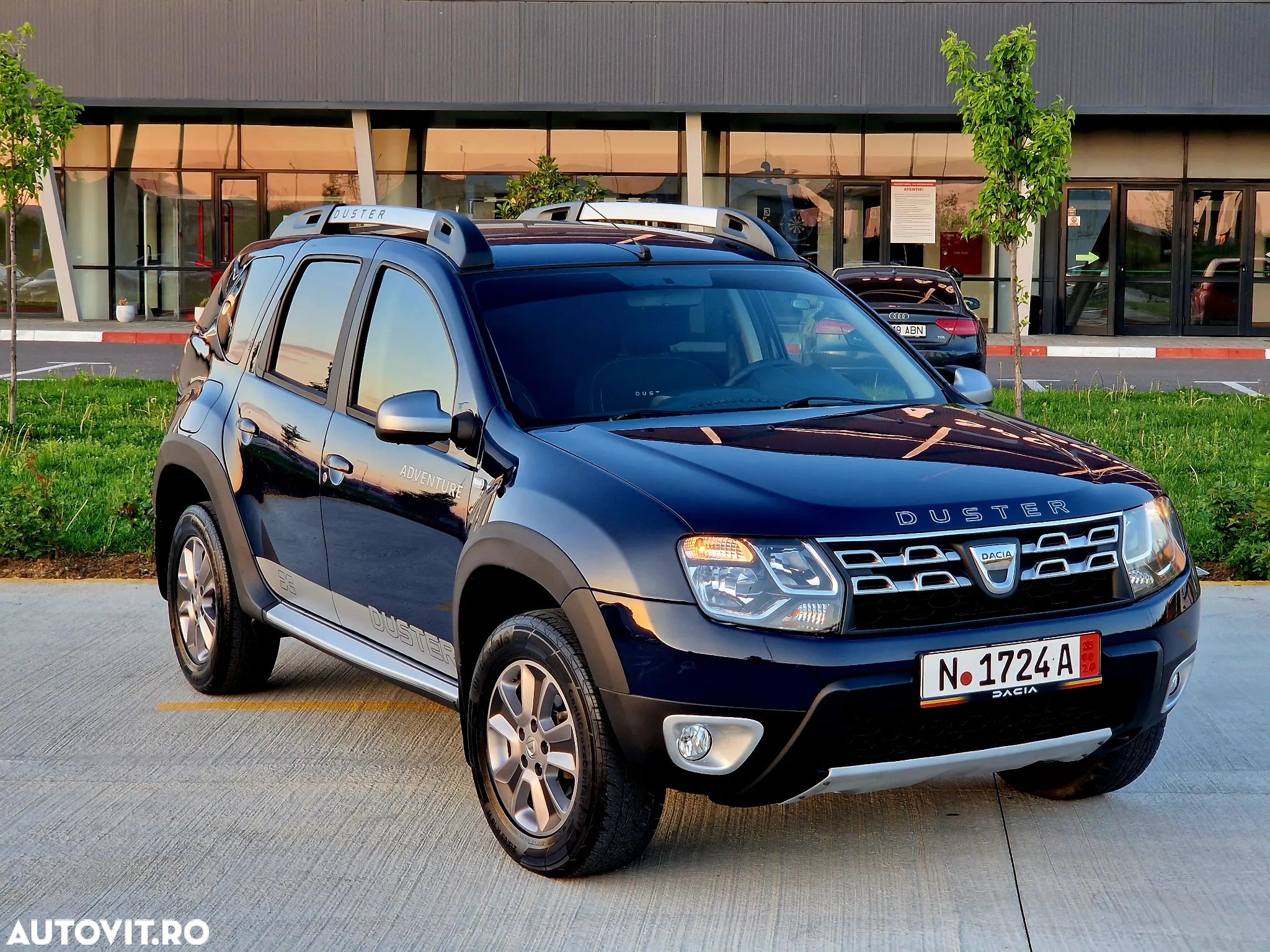 Dacia Duster 1.6 4x2 Laureate - 1