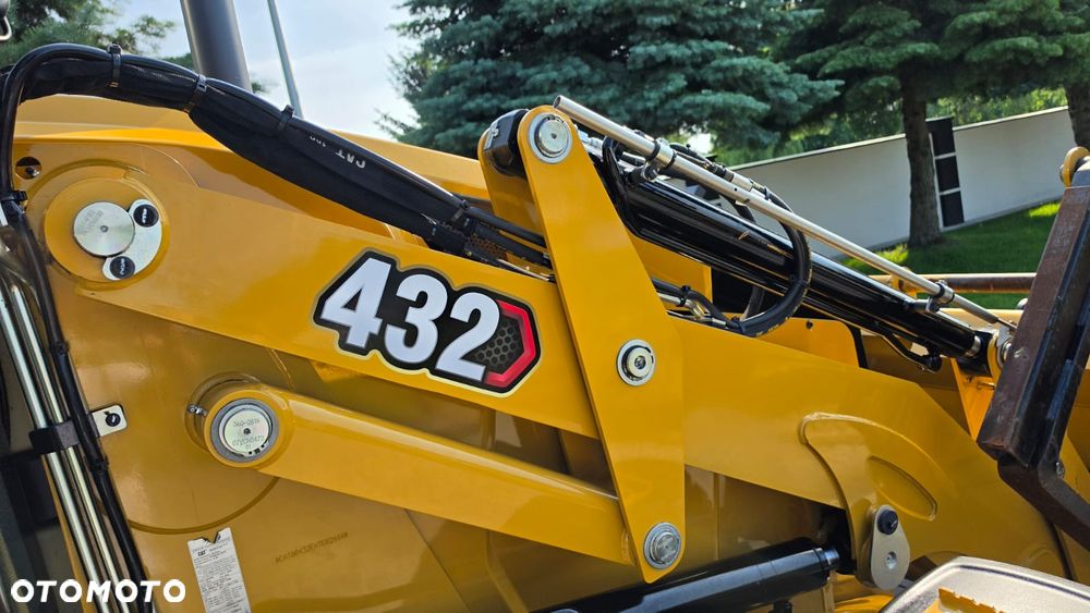 Caterpillar KOPARKO ŁADOWARKA CAT 432. 101 KONI. AUTOMATYCZNA SKRZYNIA BIEGÓW.  JOYSTICK. 3 ŁYŻKI. ROK PRODUKCJI 2023. KUPOWANA I ODBIERANA W 2024. BARDZO MAŁY PRZEBIEG JEDYNE 325 MTh. KLIMATYZACJA.  WEBASTO. STAN JAK FABRYCZNIE NOWA - 15