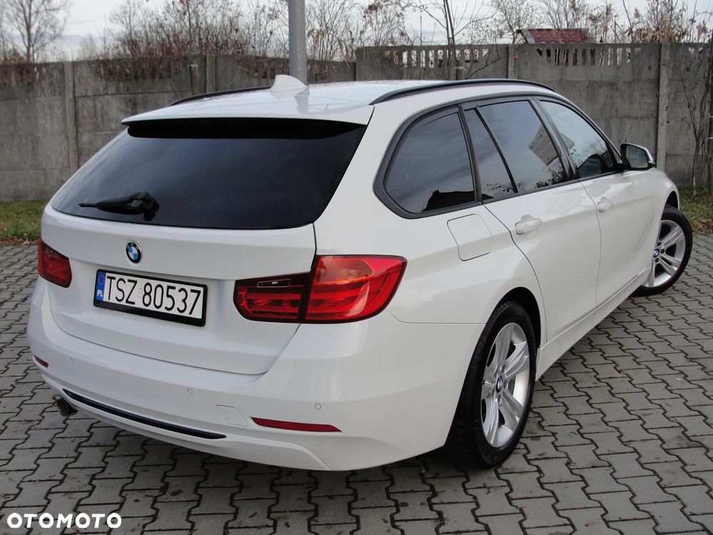 BMW Seria 3 318d Blue Performance Sport Line - 10