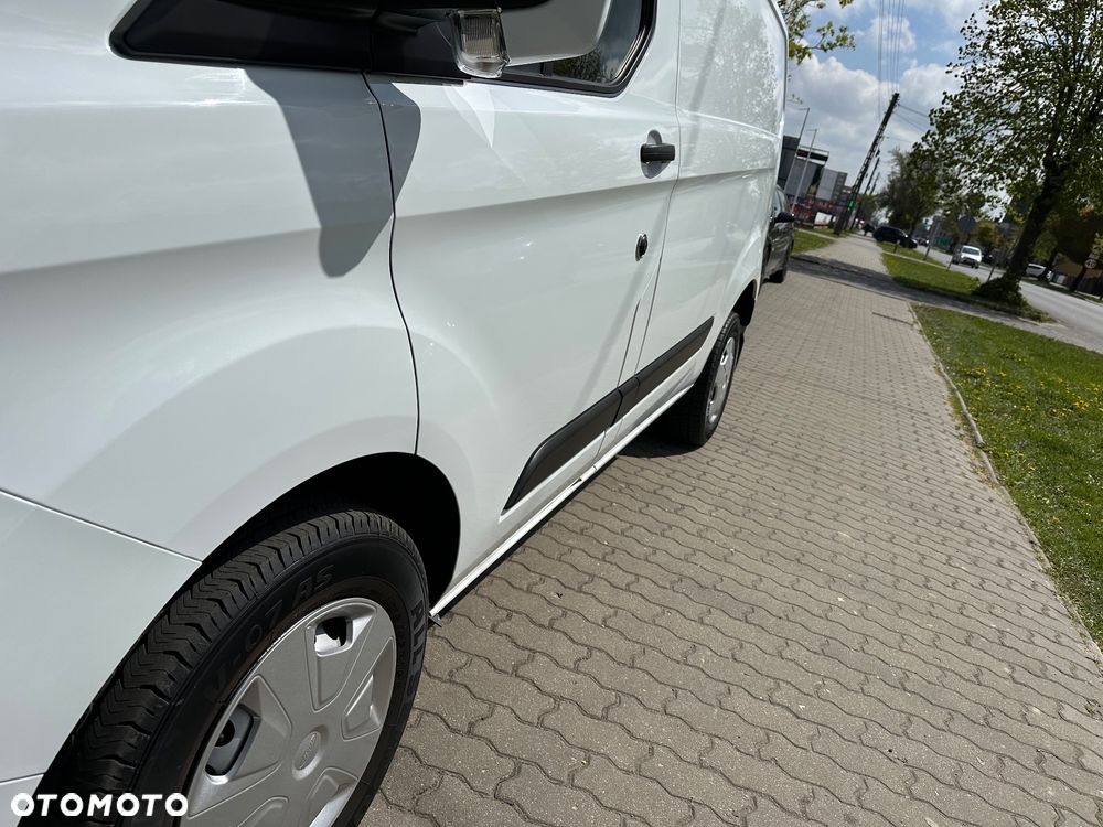 Ford TRANSIT CUSTOM - 25