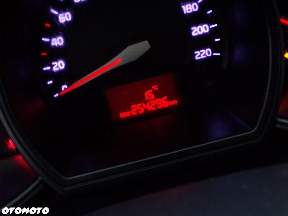 Kia Rio 1.1 CRDI Attract - 20