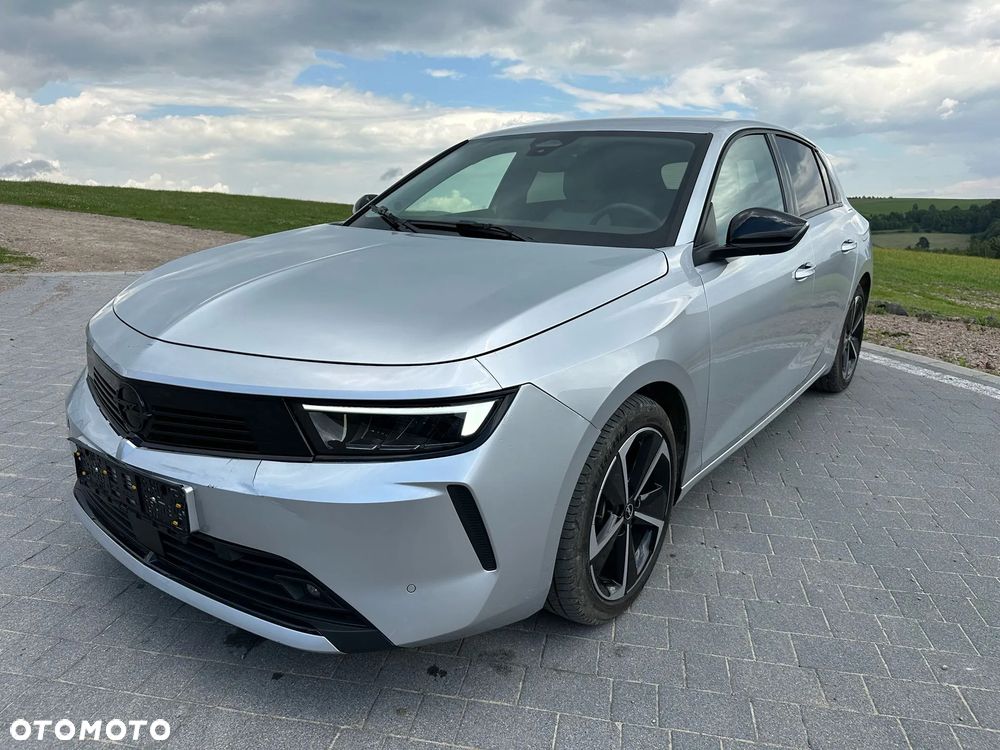 Opel Astra 1.6 T Plug-in Hybrid Elegance - 3