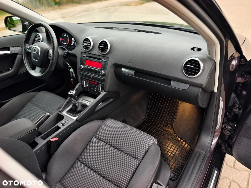 Audi A3 Sportback 2.0 TDI Attraction - 16