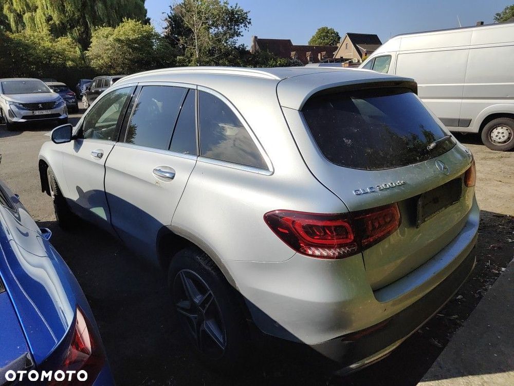 Mercedes-Benz GLC - 3
