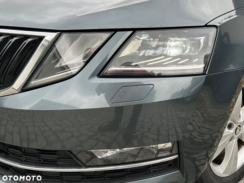 Skoda Octavia 1.8 TSI DSG Style - 12