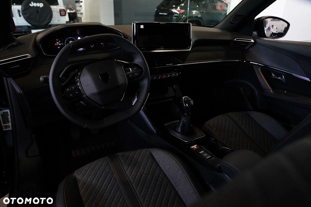 Peugeot 2008 1.2 PureTech Allure S&S - 10