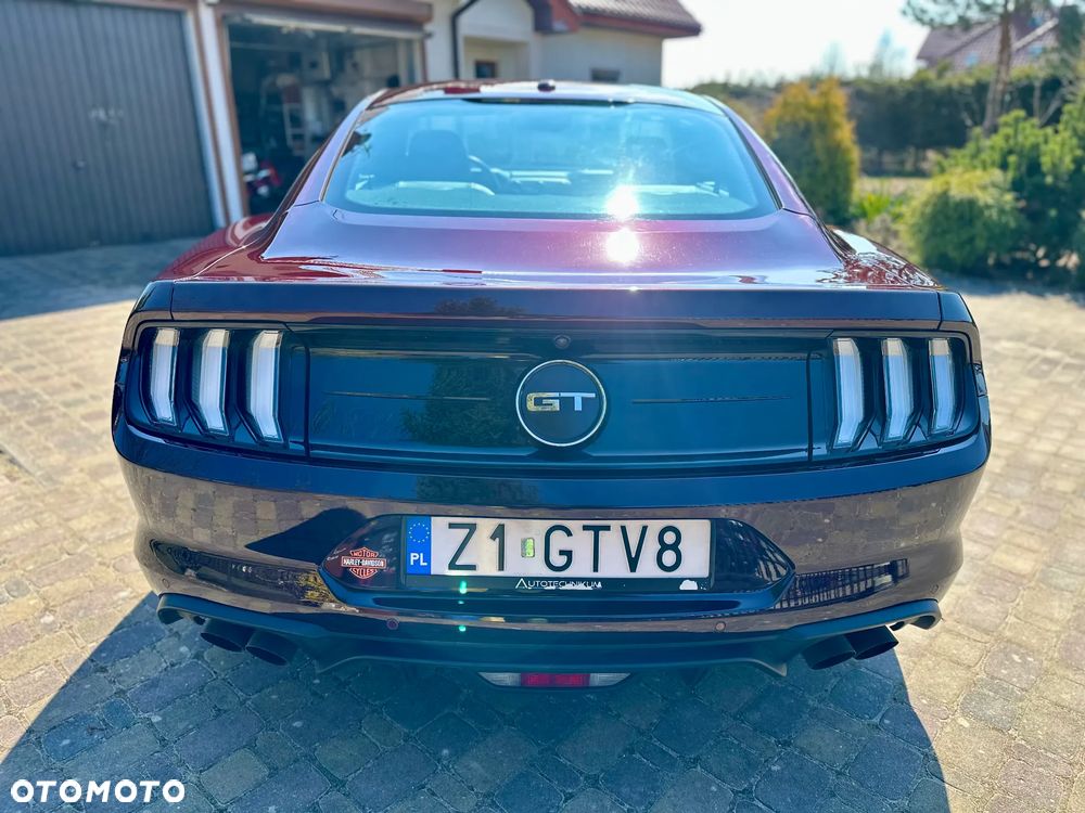 Ford Mustang - 8
