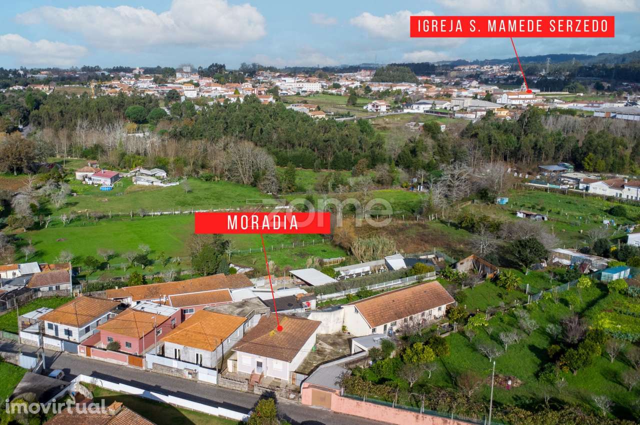 Moradia T2+1 com garagem, anexos, jardim e poço - Serzedo, VNG - Grande imagem: 3/54