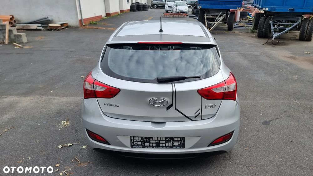 Hyundai i30 1.6 GDI BlueDrive Classic + - 17