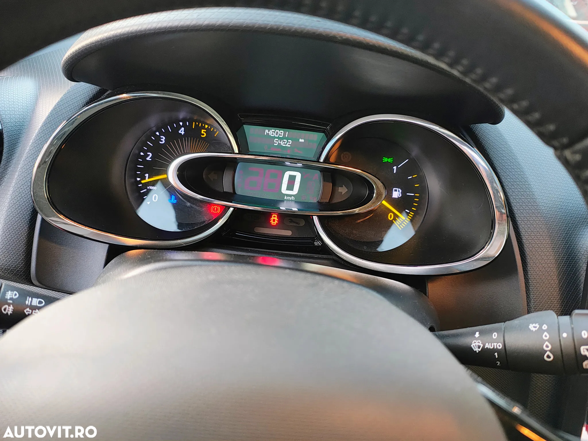 Renault Clio Energy dCi 90 Start & Stop Luxe - 7