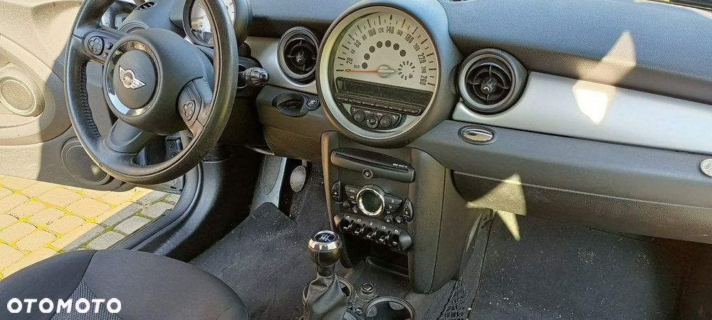 MINI ONE - 5