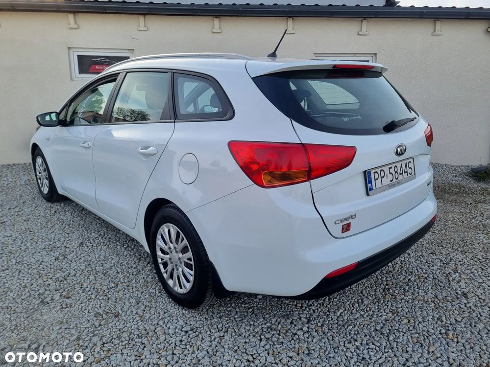 Kia Ceed 1.6 CRDi 128 SW Vision - 3