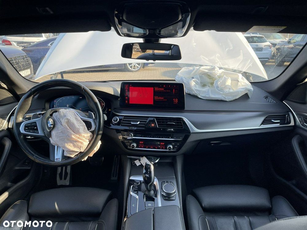 BMW Seria 5 520d xDrive Sport Line - 9