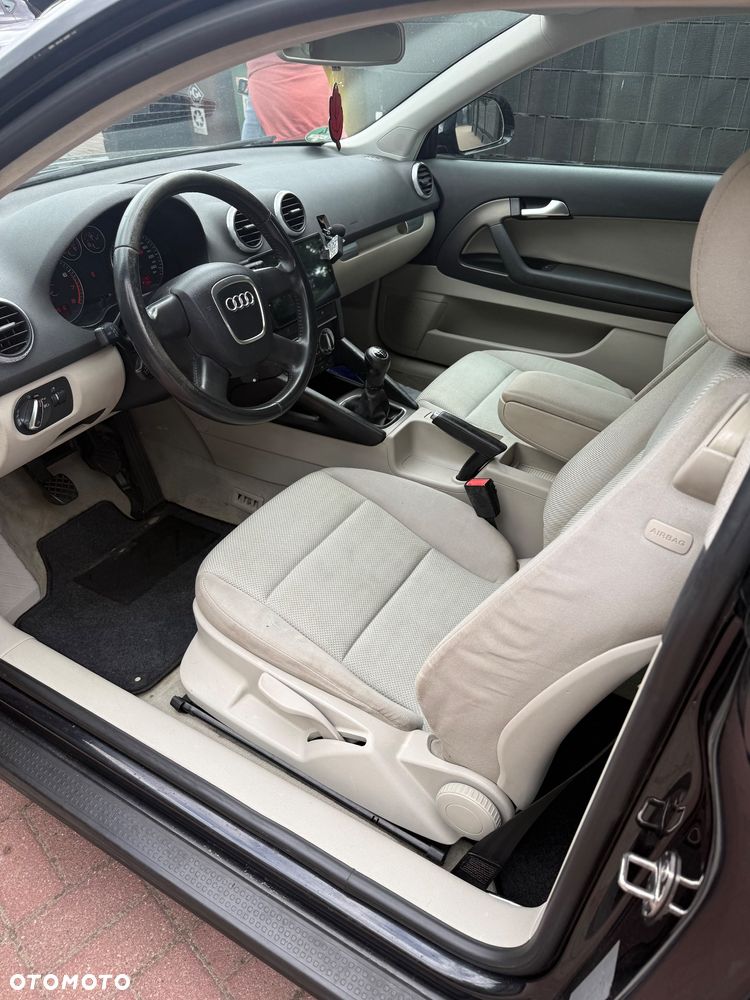 Audi A3 3-drzwiowe 1.6 Limited Edition - 7