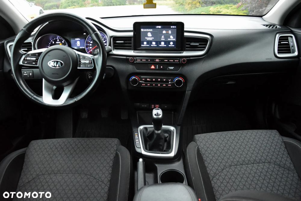 Kia Ceed - 3