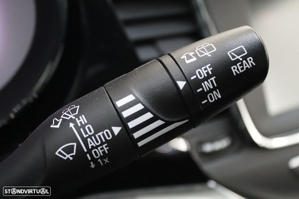 Opel Astra 1.2 T Design & Tech S/S - 19