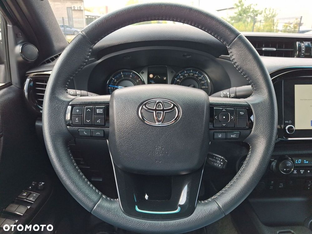 Toyota Hilux 2.8 D-4D mHEV Double Cab Invincible 4x4 - 19