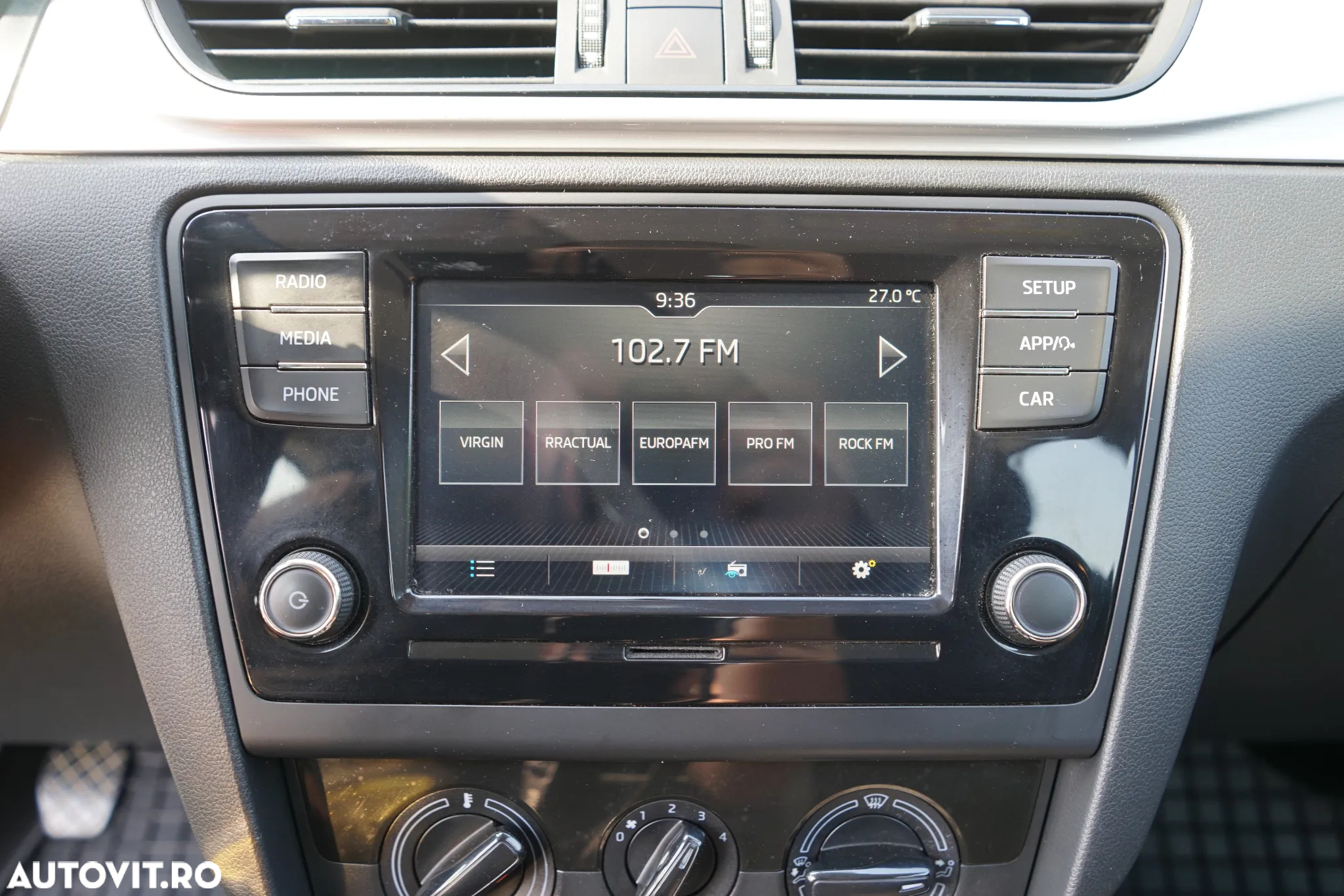 Skoda RAPID 1.0 TSI Style - 14