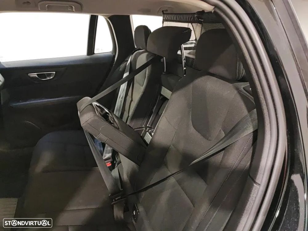 Volvo V60 2.0 T6 AWD TE R-Design - 9