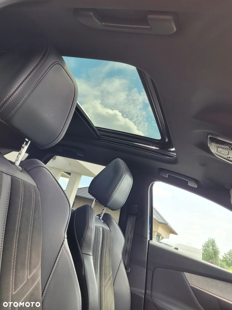 Peugeot 3008 1.6 PureTech HYbrid4 GT Line S&S EAT8 - 11