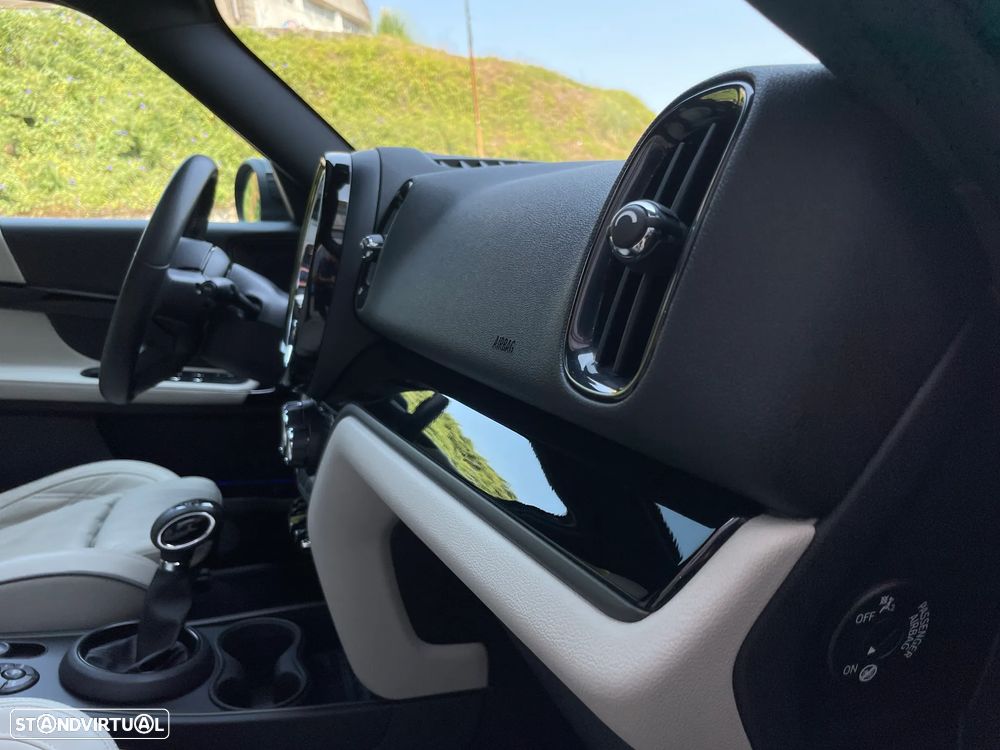 MINI Countryman Cooper SE ALL4 Auto - 42