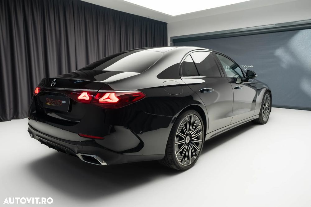 Mercedes-Benz E 220 d 4MATIC 9G-TRONIC Edition AMG Line - 11