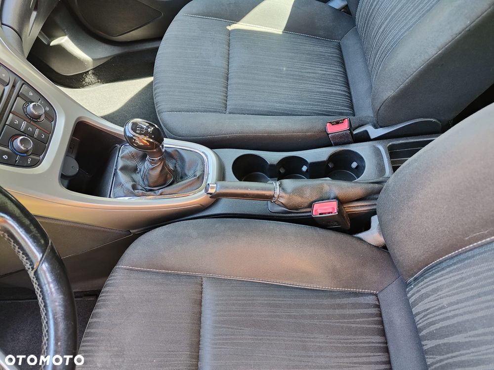 Opel Astra - 11