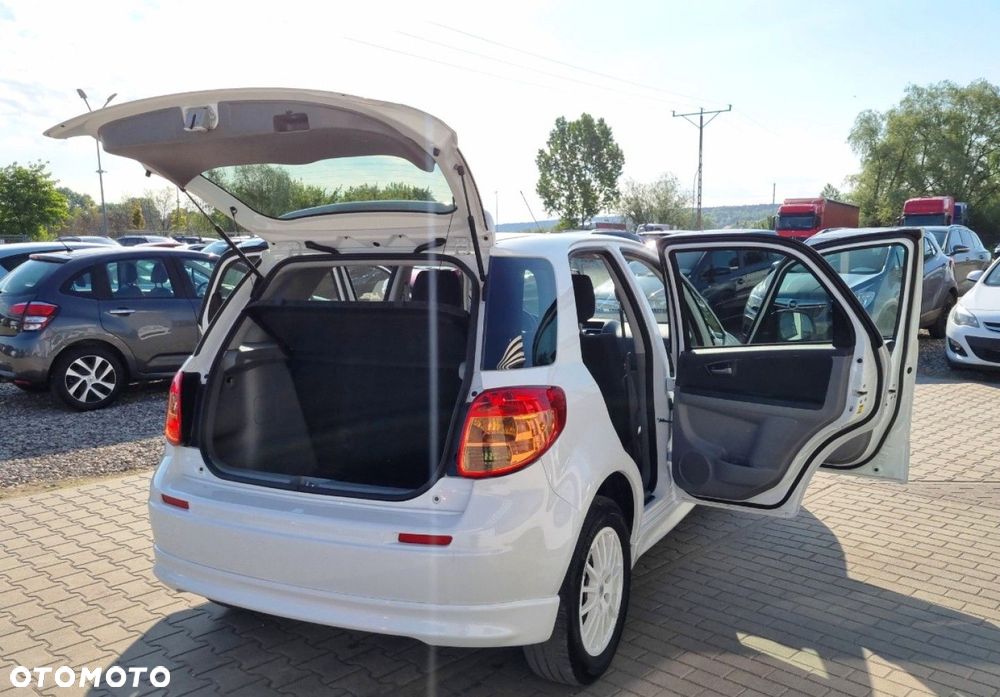 Suzuki SX4 - 30