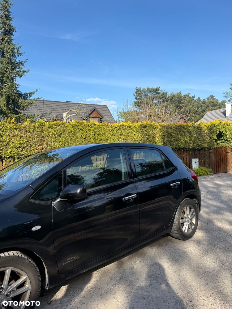 Toyota Auris 1.4 VVT-i Terra - 3