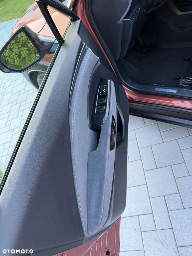 Lexus LBX 1.5 Hybrid Cool AWD - 20