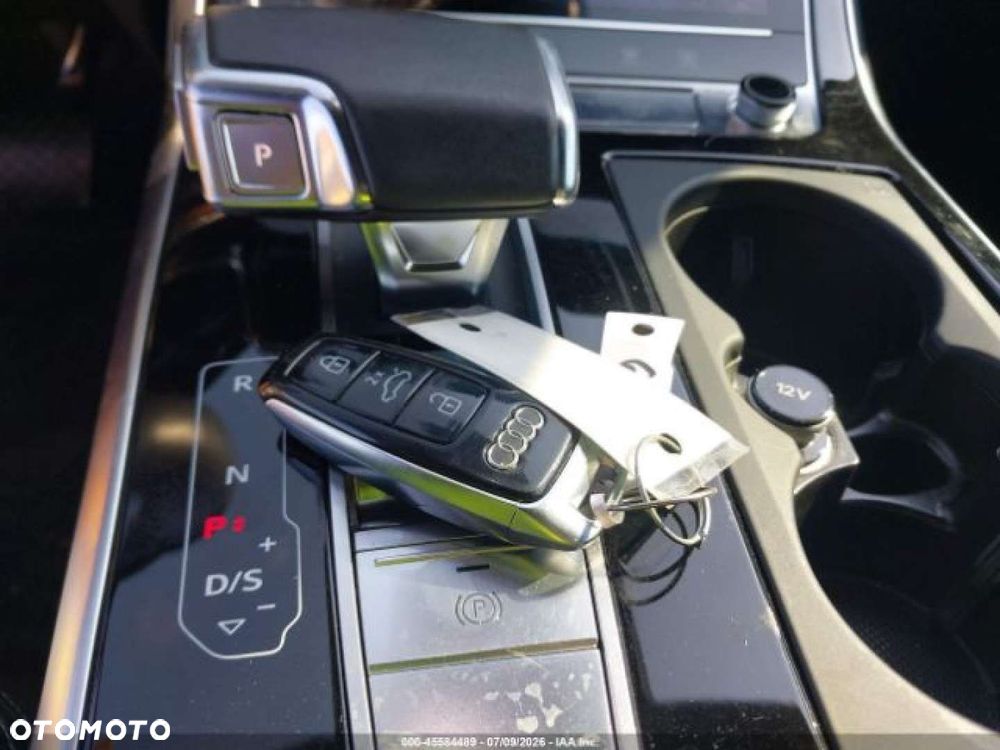 Audi Q8 - 14
