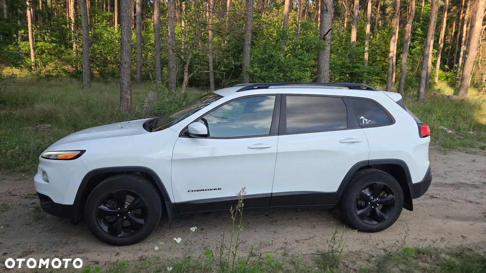 Jeep Cherokee - 2