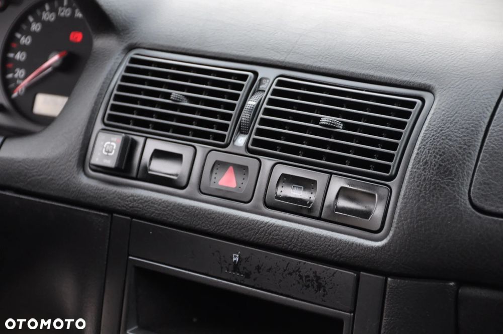 Volkswagen Golf 1.6 Edition - 27